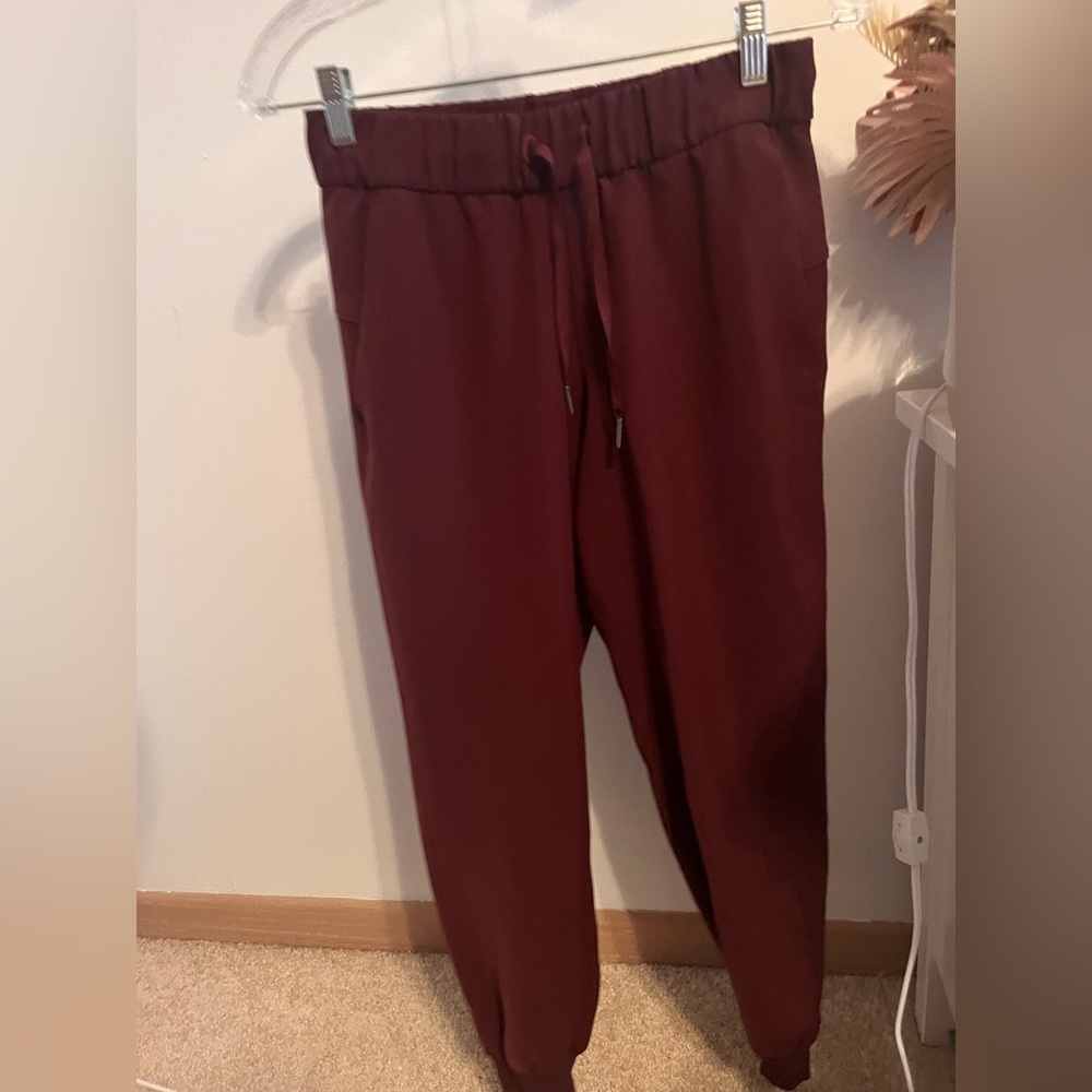 Lululemon joggers